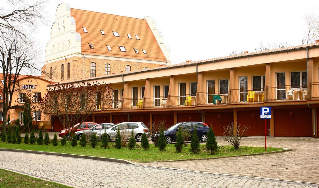 Hotel Zamek Гижицко Екстериор снимка